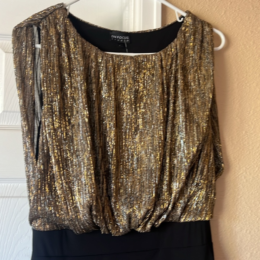 Dress - Picture 2 of 5